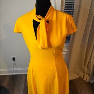 Chic Yellow Midi Dress with Tie Neck